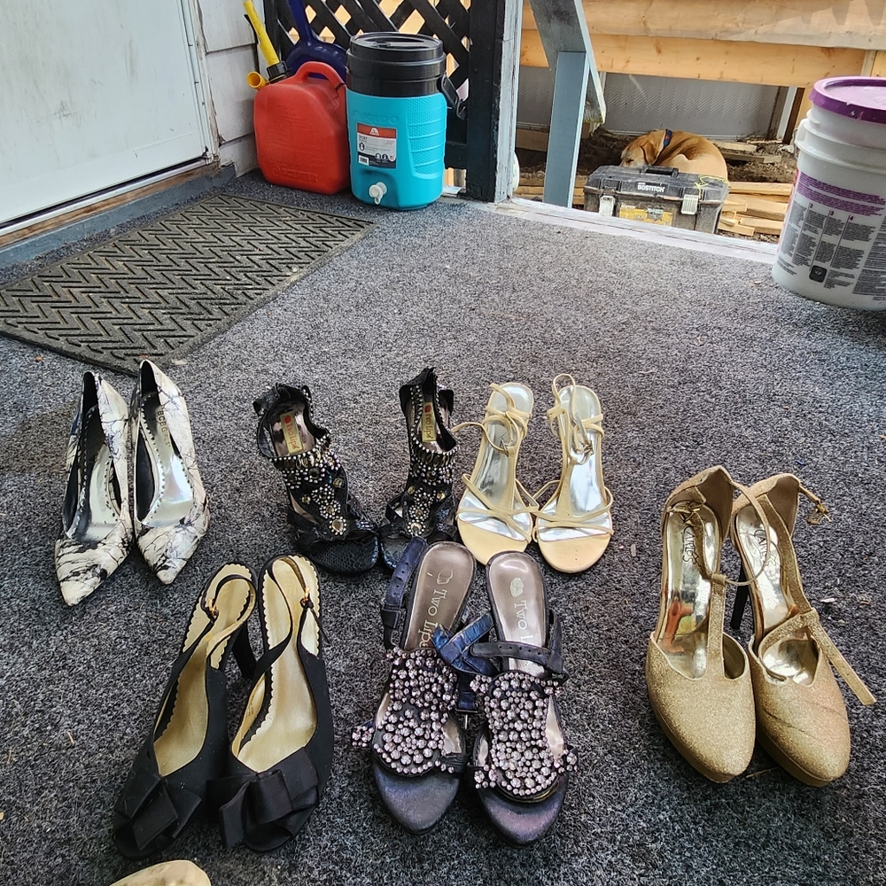 Woman heels Two Lips  Carlos Santana  Jessica Simpson "$20 each pair"